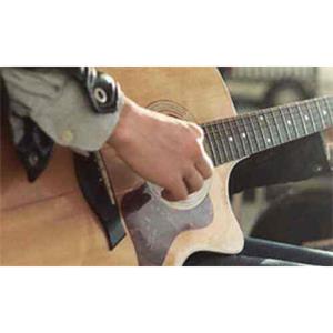 吉他教程-简单易学的吉他速成课，带你从零基础变身弹唱达人系列视频课程[MP4/PDF/3.77GB]百度云网盘下载
